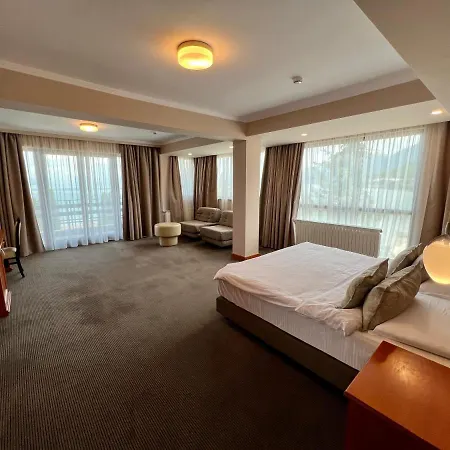Millennium Hotel 4*